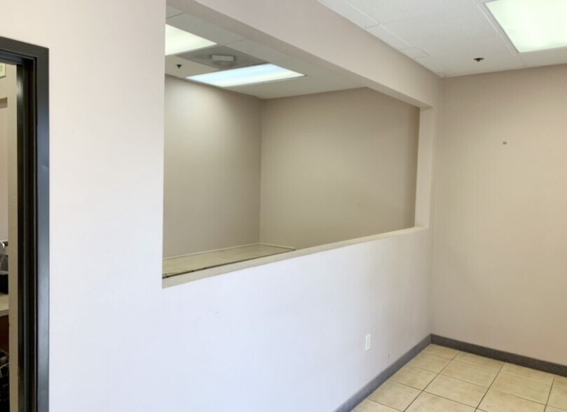More Photos Of 6128 W Sahara Ave, Las Vegas Medical For Lease