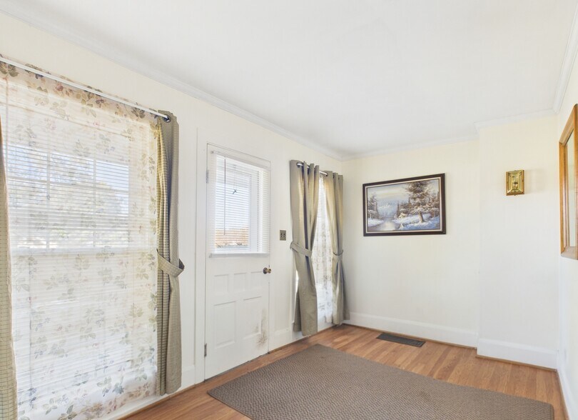 More Photos Of 6640 State Route 5 and 20, Bloomfield Manufacturing For Sale