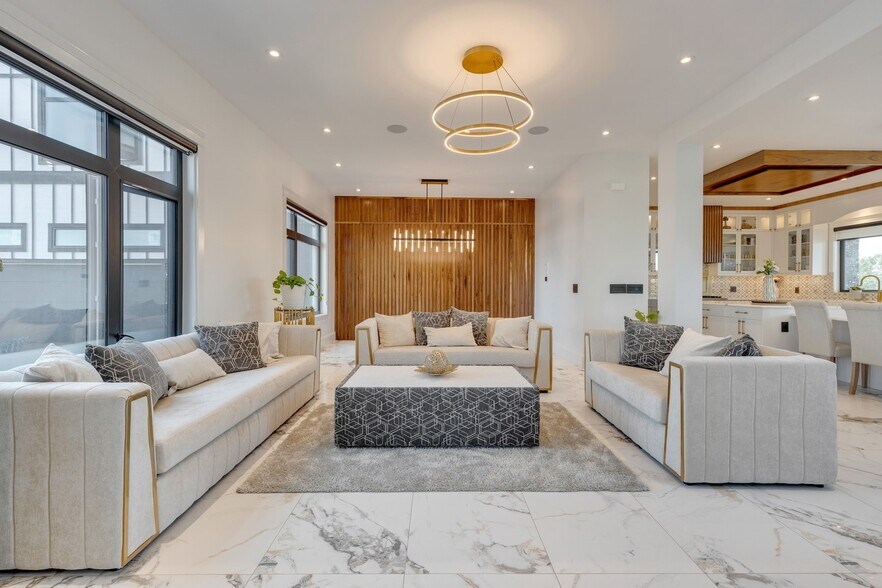 More Photos Of 48017 Harvest Ln E, Foothills Specialty For Sale