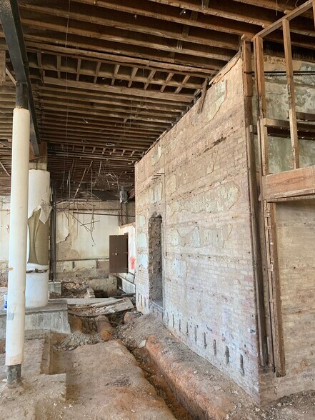 More Photos Of 202 E Main St, Henderson Loft Creative Space For Sale