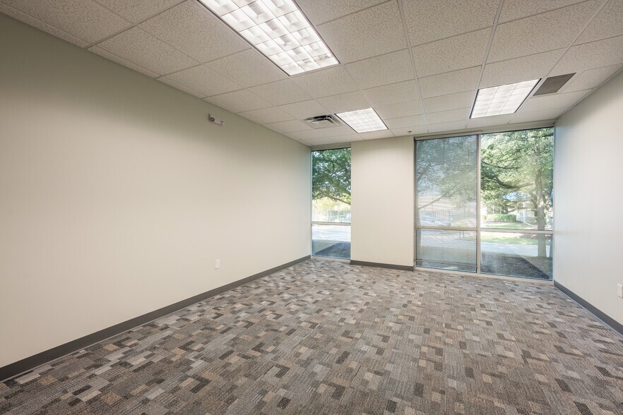 More Photos Of 5555 Northwest Pky, San Antonio Office For Lease