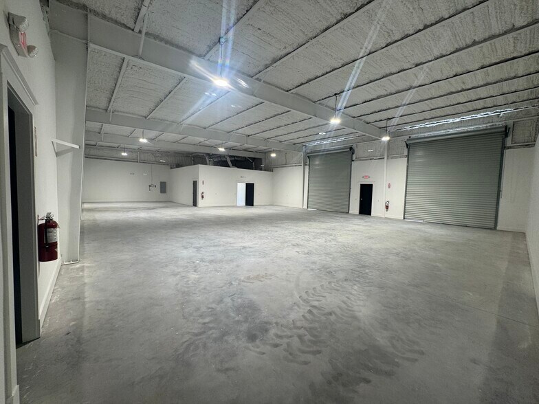 More Photos Of 12362 Speedway Blvd, Hardeeville Light Distribution For Lease