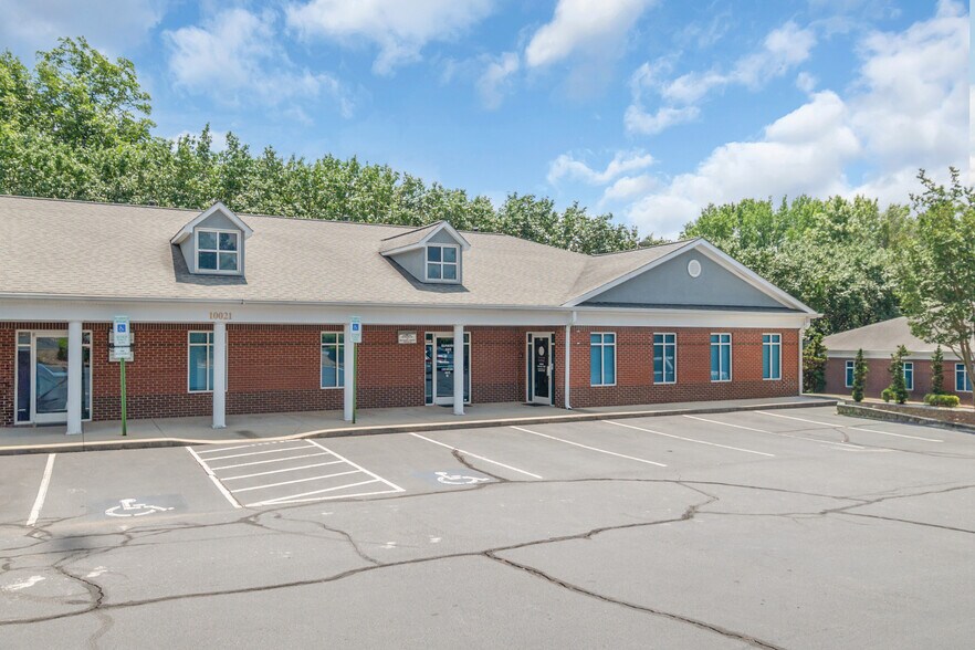 Primary Photo Of 10021 Park Cedar Dr, Charlotte Medical For Sale