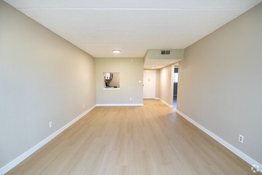 More Photos Of 2731 S Blair Stone Rd, Tallahassee Apartments For Sale