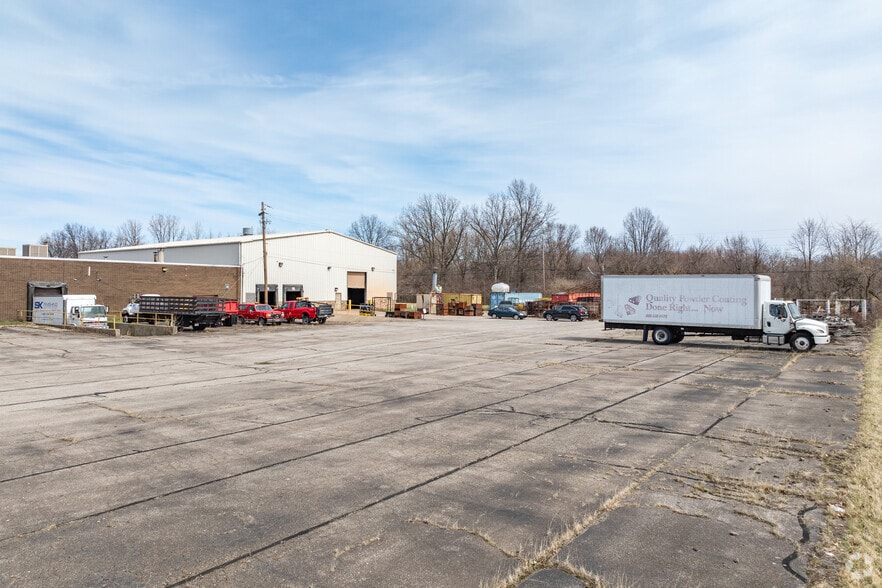 More Photos Of 2201 W Park Dr, Lorain Manufacturing For Sale