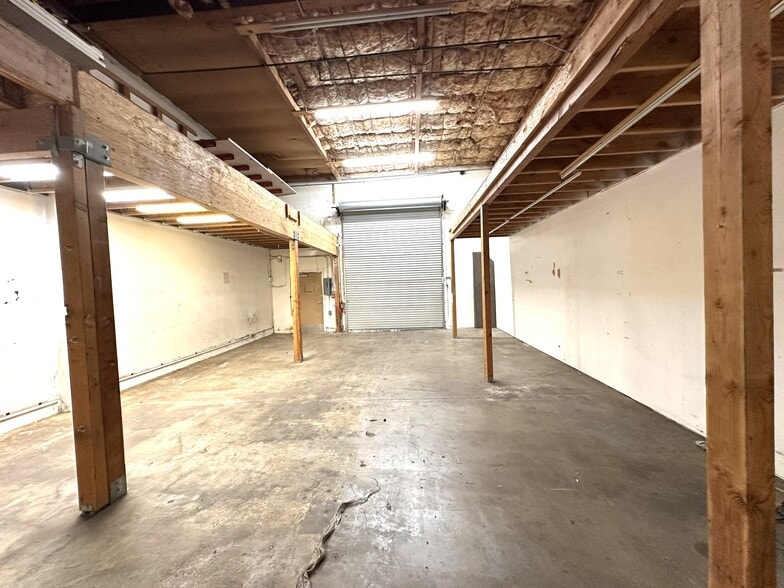 More Photos Of 7546 Trade St, San Diego Manufacturing For Sale