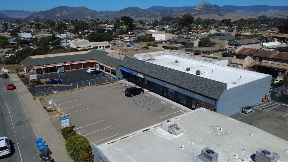 Primary Photo Of 2084 9th St, Los Osos Storefront For Sale