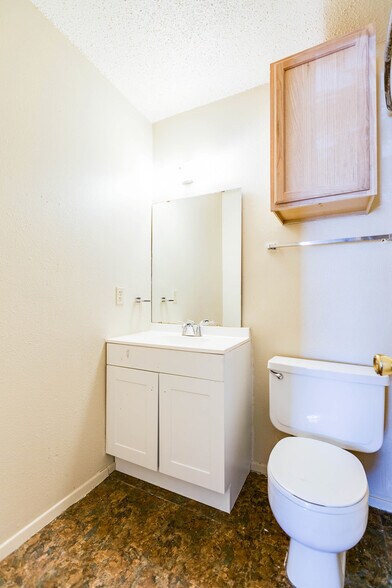 More Photos Of 1707-1717 Greenwood St, San Angelo Apartments For Sale