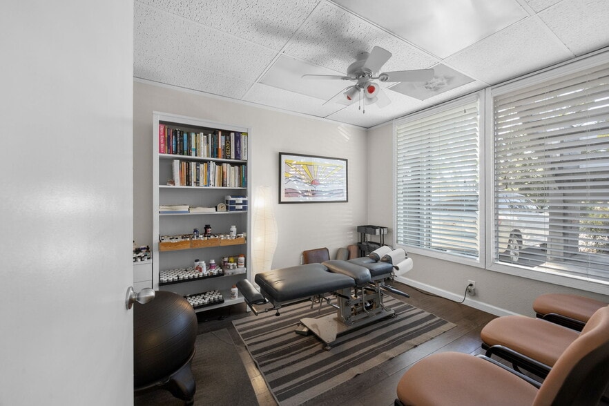 More Photos Of 630-640 S Glassell St, Orange Office For Sale
