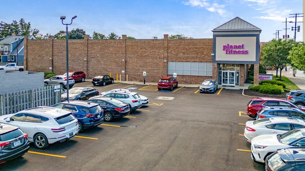 Primary Photo Of 16207 Detroit Ave, Lakewood Freestanding For Sale