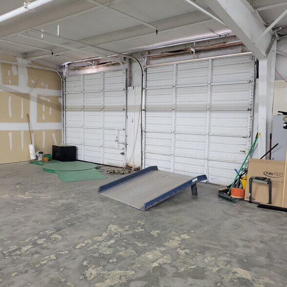 More Photos Of 504 N McPherson Church Rd, Fayetteville Light Manufacturing For Lease