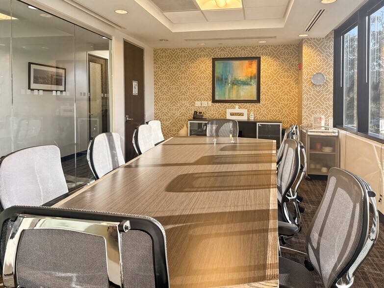 More Photos Of 3505 Lake Lynda Dr, Orlando Coworking Space