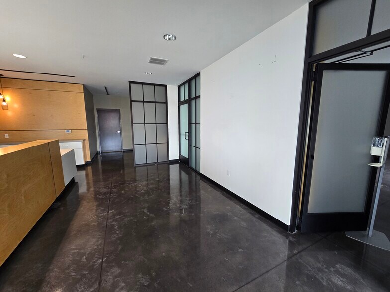 More Photos Of 4330 Wilder Rd, Bay City Freestanding For Lease