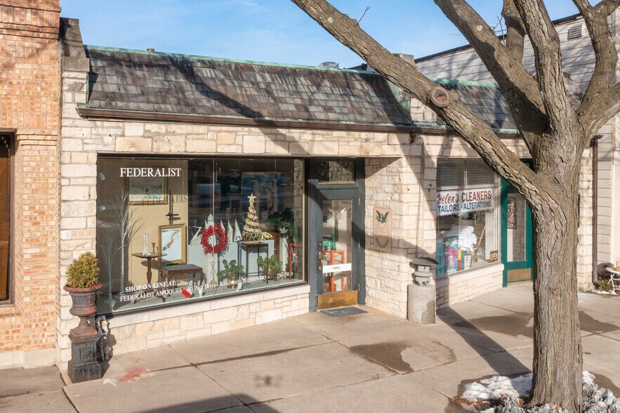 More Photos Of 515 Park Dr, Kenilworth Storefront Retail Office For Sale