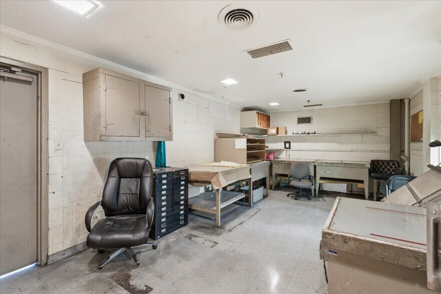 More Photos Of 1609 W 1st North St, Morristown Loft Creative Space For Sale