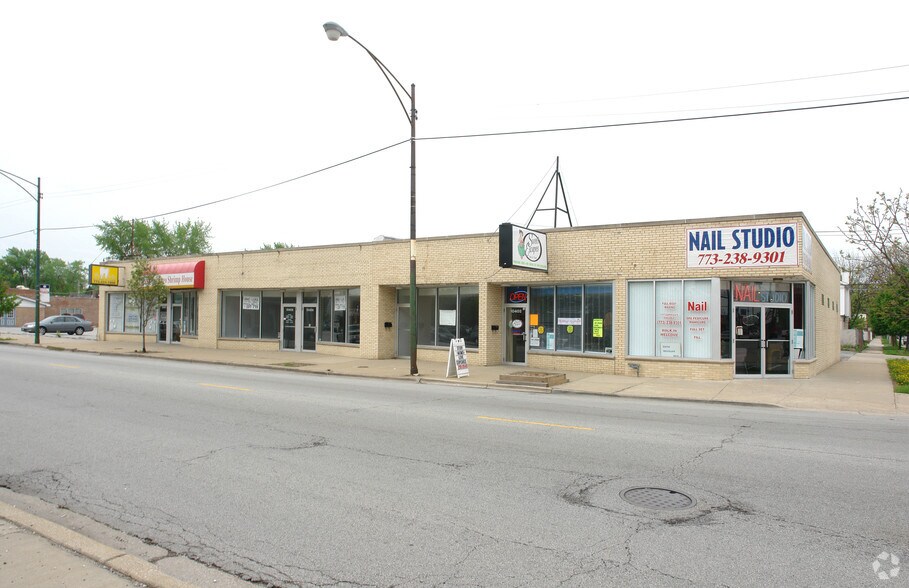 More Photos Of 10400-10410 S Kedzie Ave, Chicago General Retail For Sale