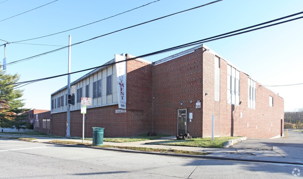 Primary Photo Of 3274 Beekman St, Cincinnati Warehouse For Sale