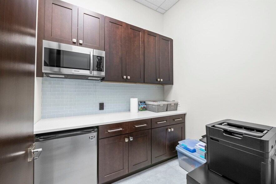 More Photos Of 4800 N Federal Hwy, Boca Raton Medical For Sale