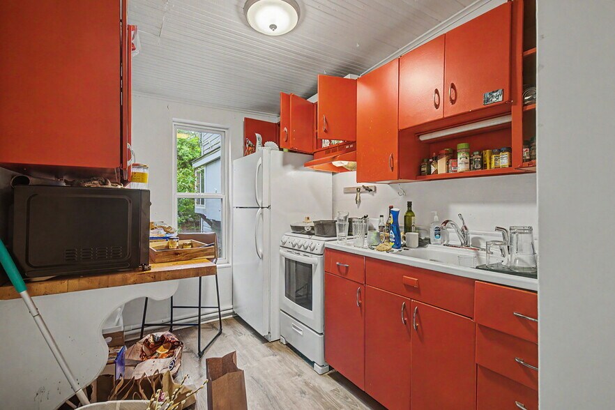 More Photos Of 1044 Maxwell Ave, Boulder Healthcare For Sale