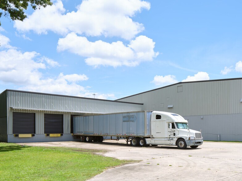 More Photos Of 4345 Confederate Way, Macon-Bibb Warehouse For Lease