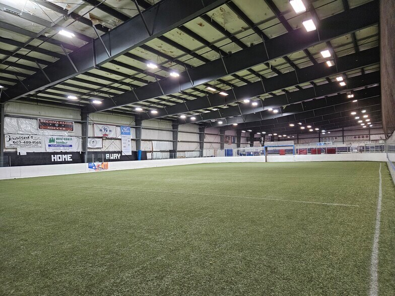 More Photos Of 142 State Route 111, Hampstead Freestanding For Sale