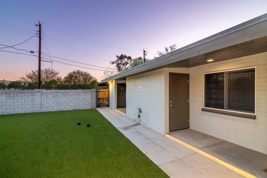 More Photos Of 914 S Kenwood Cir, Tempe Apartments For Sale