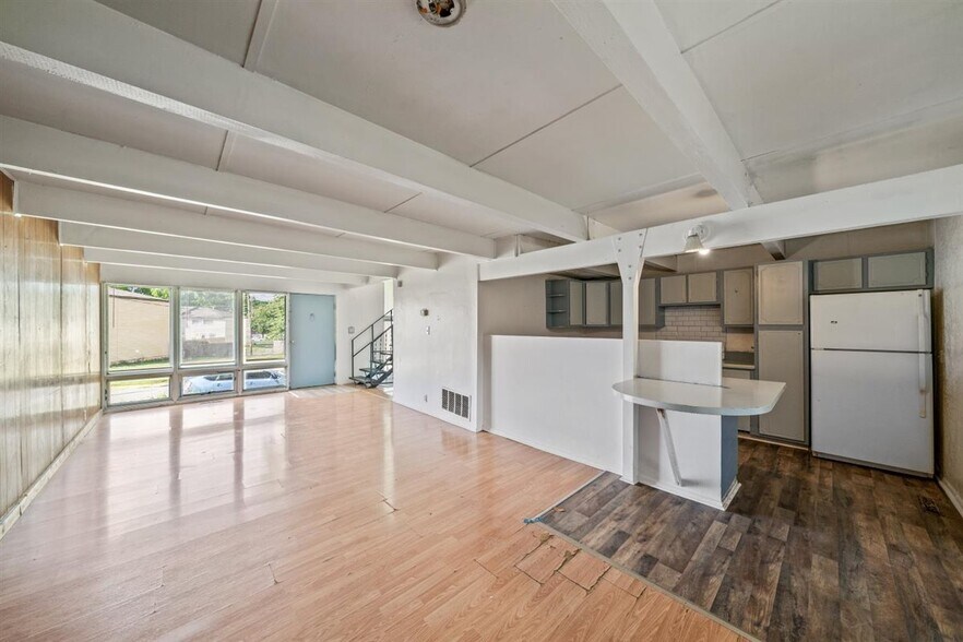 More Photos Of , Kansas City Multifamily For Sale