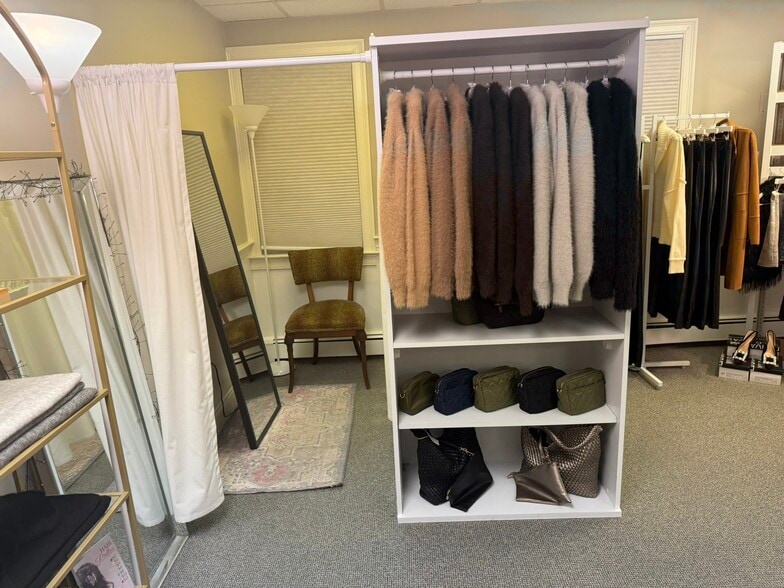 More Photos Of 23 Sandwich St, Plymouth Freestanding For Lease