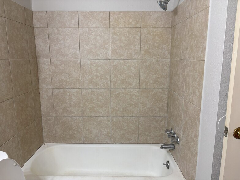 More Photos Of 5125 W 10th St, Indianapolis Apartments For Sale