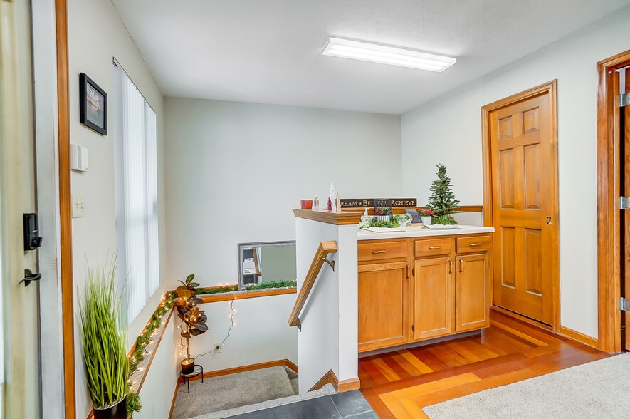More Photos Of 9672-9694 Cincinnati Columbus Rd, West Chester Office Residential For Sale