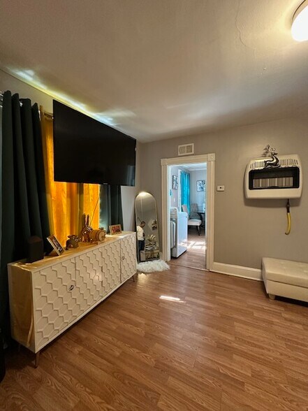 More Photos Of 14 Beatty St, New Britain Apartments For Sale