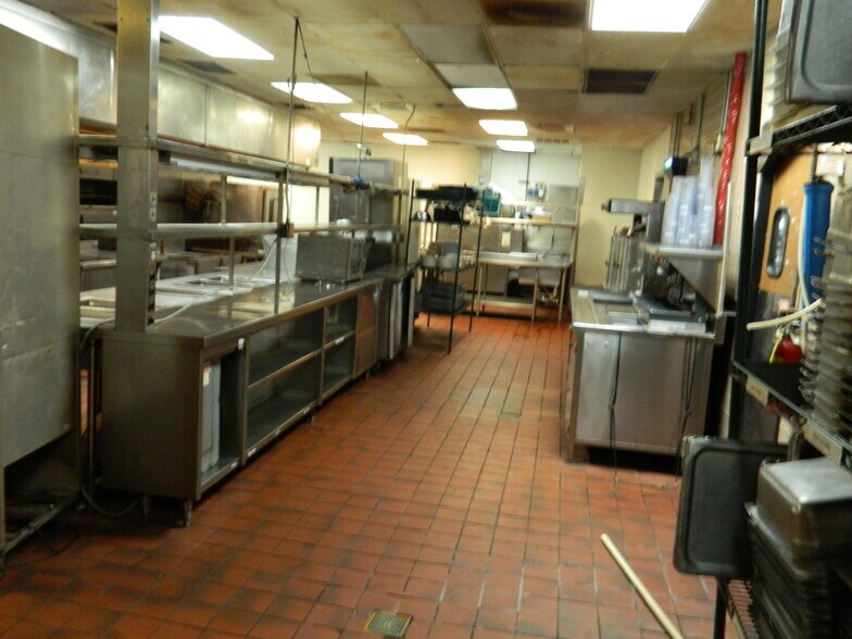 More Photos Of 2031 Hamilton Place Blvd, Chattanooga Restaurant For Sale