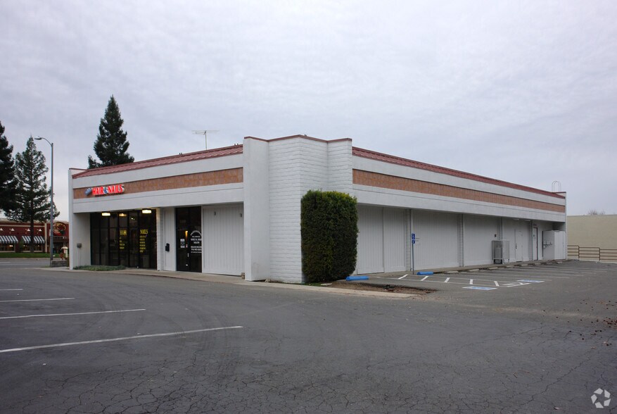 More Photos Of 5300 Sunrise Blvd, Fair Oaks Unknown For Lease