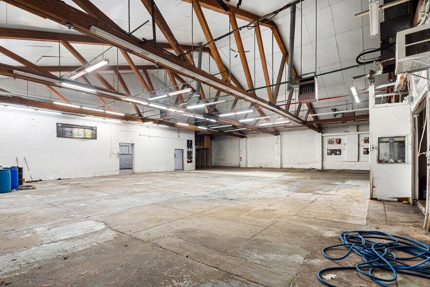 More Photos Of 67 W Queen Ln, Philadelphia Warehouse For Sale