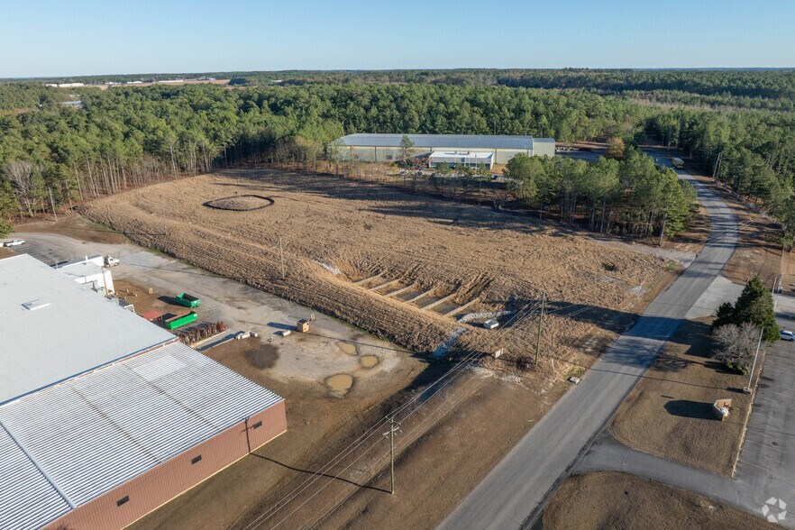 More Photos Of Windham Boulevard and Beloit Street, Aiken Warehouse For Sale