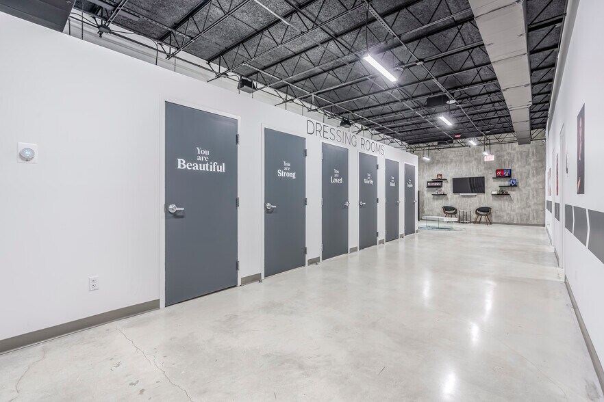 More Photos Of 1014 N Dixie Hwy, Lake Worth Beach Loft Creative Space For Sale