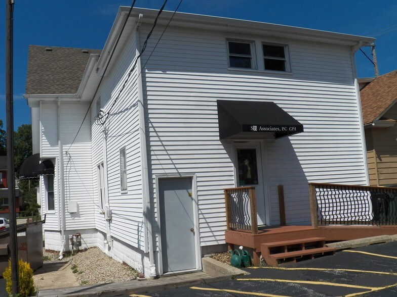 More Photos Of 404 E Lincolnway, Valparaiso Office For Sale