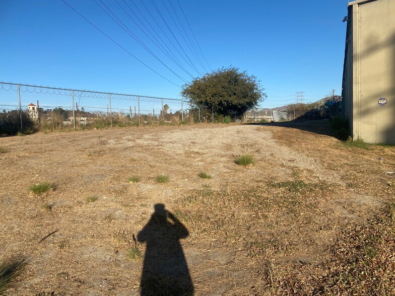 More Photos Of 4623 Brazil St, Los Angeles Land For Lease
