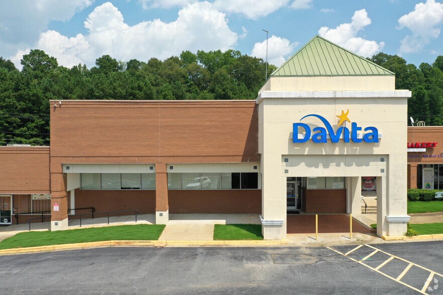 More Photos Of 7984-8044 Rockbridge Rd, Lithonia Storefront For Lease