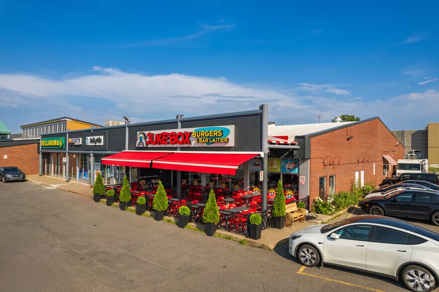 More Photos Of 11690 Boul Salaberry, Dollard-des-Ormeaux Unknown For Lease