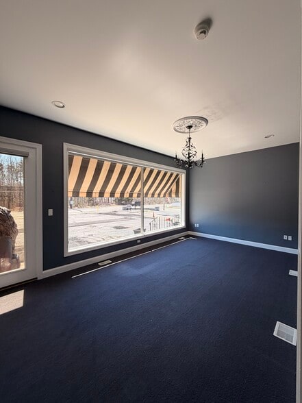 More Photos Of 284 Mantoloking Rd, Brick General Retail For Lease