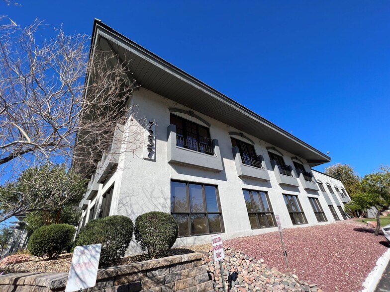 More Photos Of 7227 N 16th St, Phoenix Office For Lease