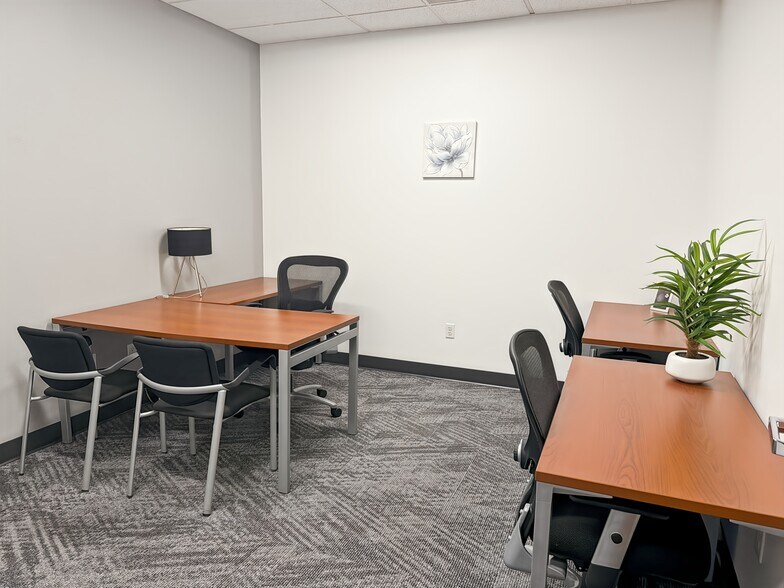 More Photos Of 3960 Howard Hughes Pky, Las Vegas Coworking Space