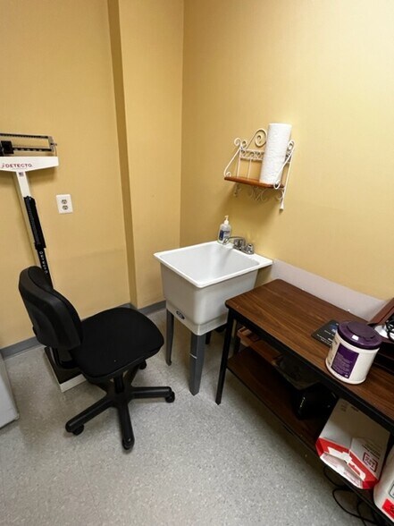More Photos Of 2130 Highway 35, Sea Girt Medical For Sale