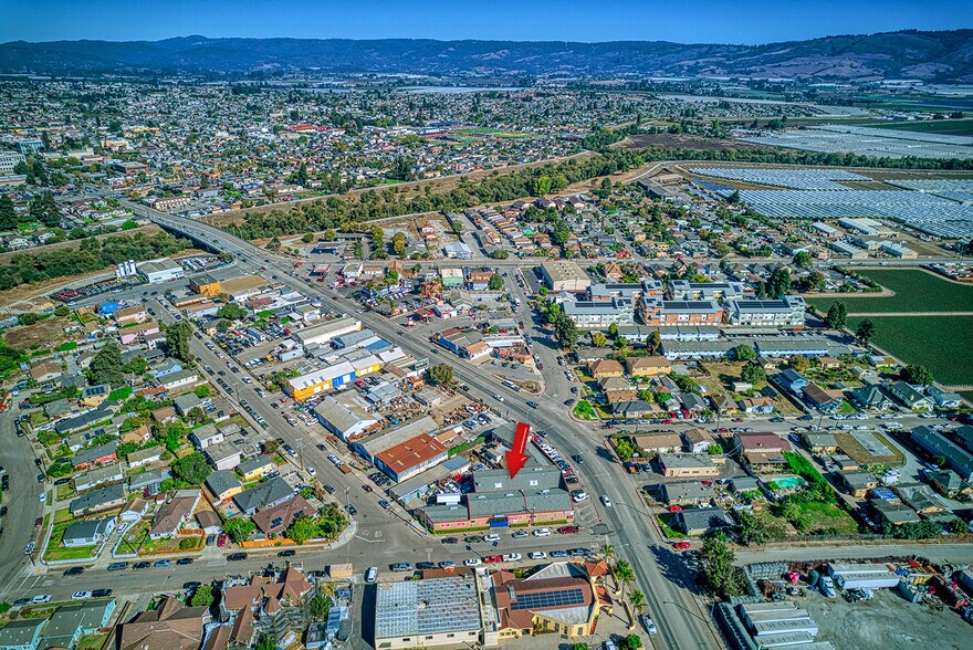 More Photos Of 74-82 Porter Dr, Watsonville Warehouse For Sale