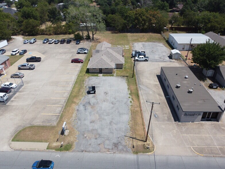 More Photos Of 4527 Stonewall St, Greenville Medical For Sale
