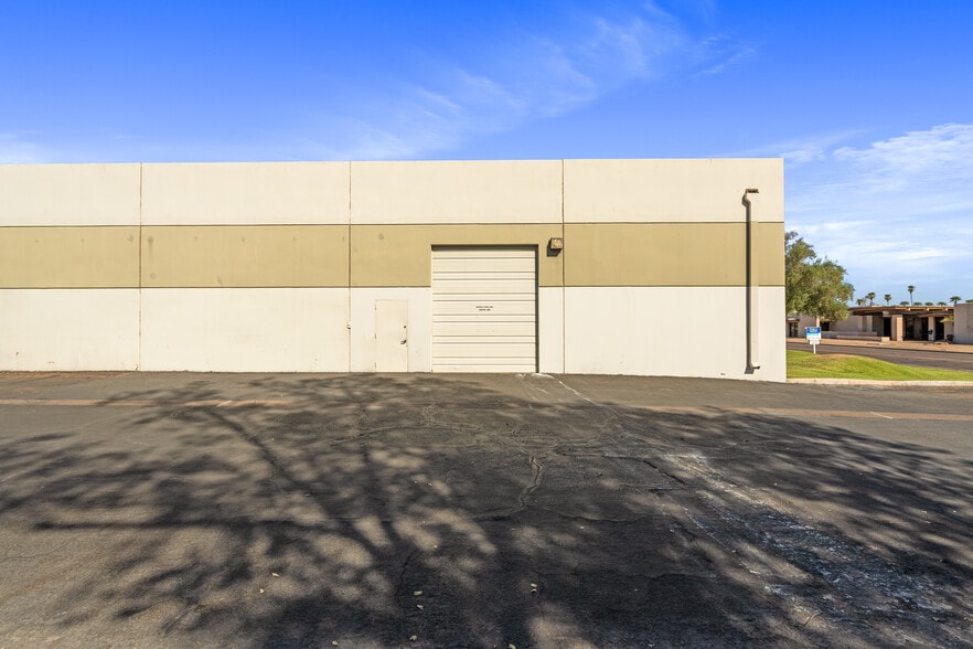 More Photos Of 2346 E University Dr, Phoenix Warehouse For Sale