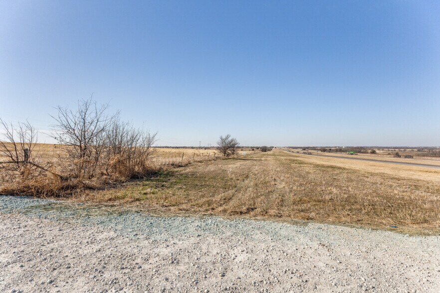 More Photos Of Hwy 287, Rhome Land For Sale