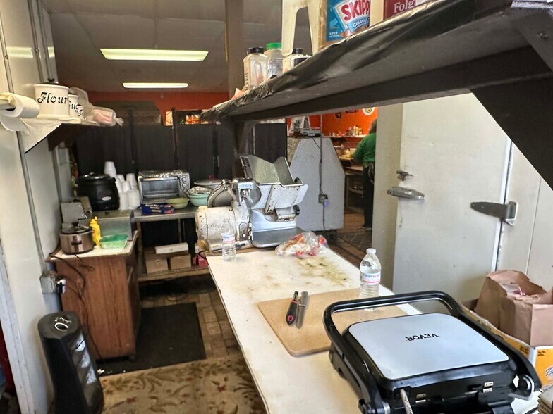 More Photos Of 221 Schuyler Ave, Kingston General Retail For Sale