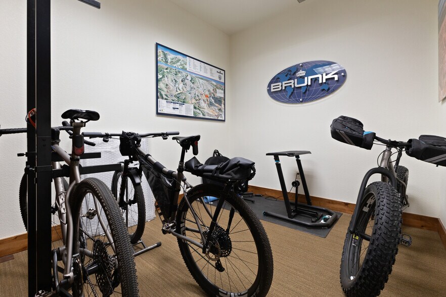 More Photos Of 442 Lincoln Ave, Steamboat Springs Flex For Sale